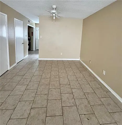 904 Jeffrey Ct #B — Photo 3
