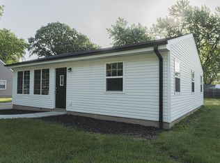 719 Imperial Rd, Valparaiso, IN 46385