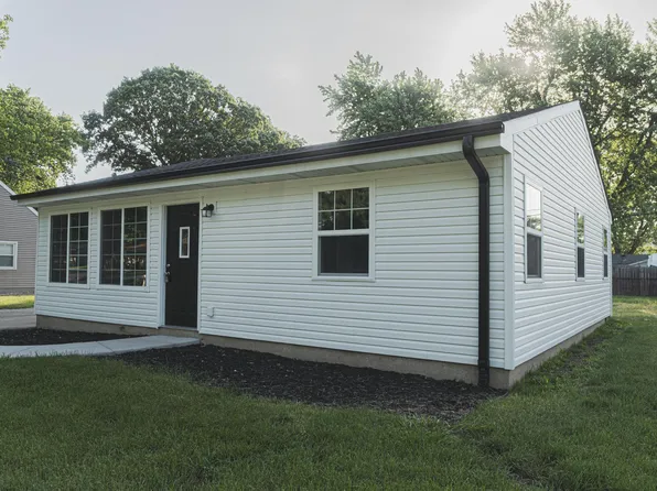 719 Imperial Rd, Valparaiso, IN 46385