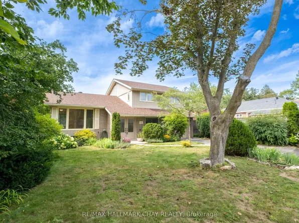 44 Amelia St, Barrie, ON L4M 1M6