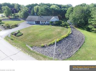 39 Oak Ridge Dr, Standish, ME 04084