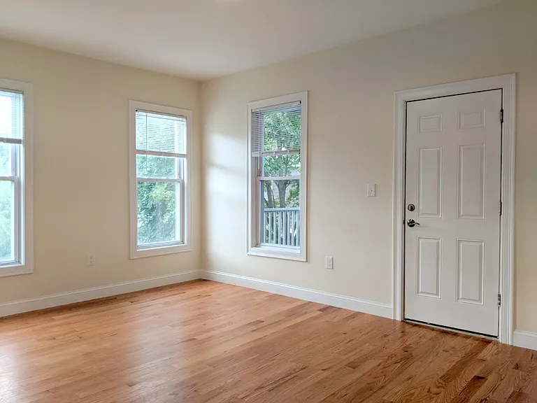 23 Thorndike St #3 — Photo 18