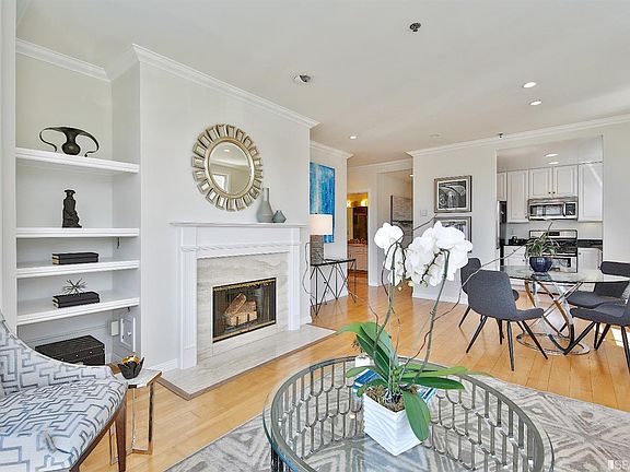 5th image of 3700 Divisadero St APT 303