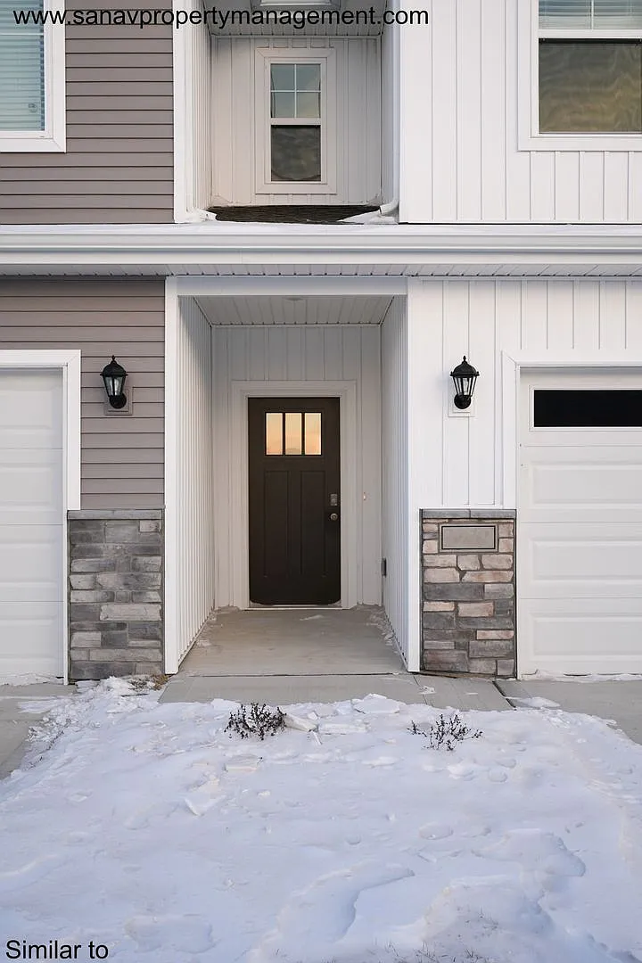 Building Photo - 3111 NW Cedarwood Ln