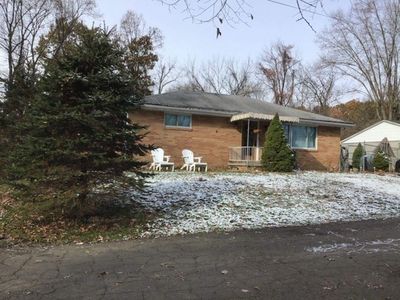 200 East Hls, Wellsburg, WV, 26070