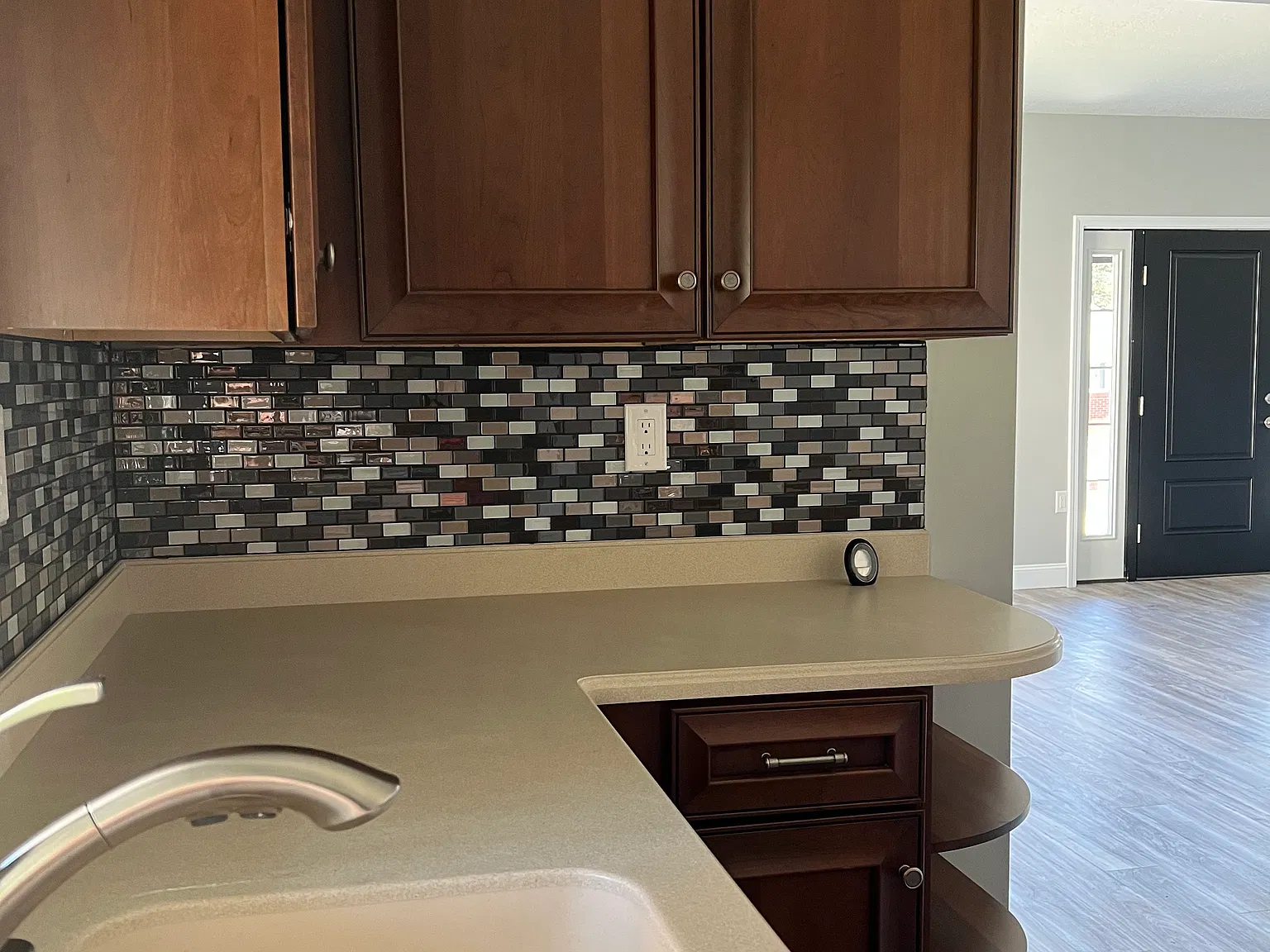 2 bed, 1057 sqft, $1,250 — Photo 3