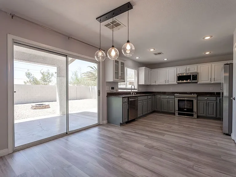 1109 Devon Downs Ave — Photo 10