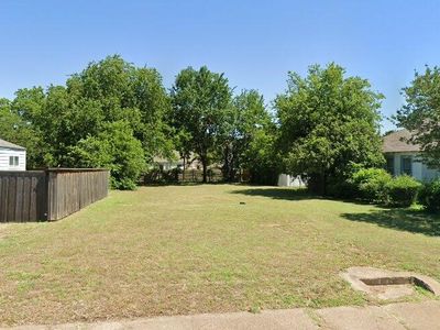 1035 Strickland St, Dallas, TX, 75216