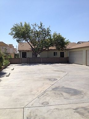 4th image of 8818 Ramona St