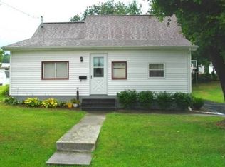 408 Easton Rd, Pearisburg, VA 24134