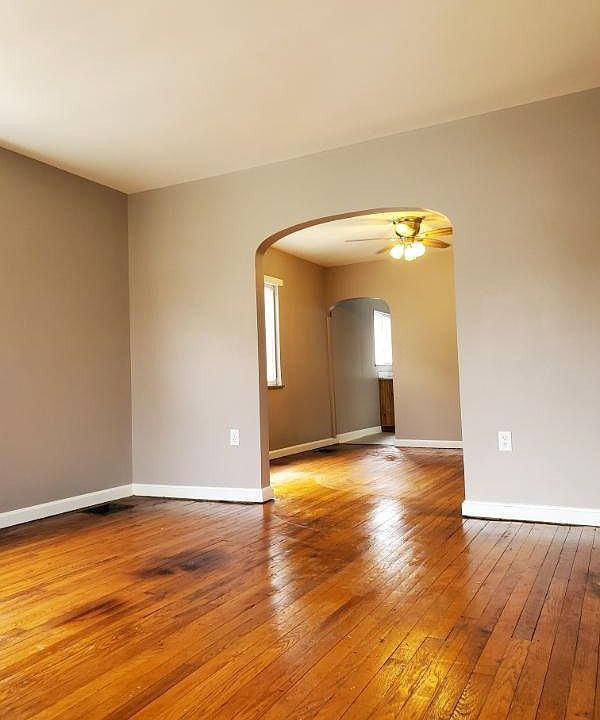 1st image of 220 Front St #2