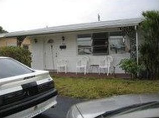 7621 NW 15th Ct, Pembroke Pines, FL 33024