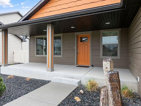 2nd image of 5818 Mountain Front Ave