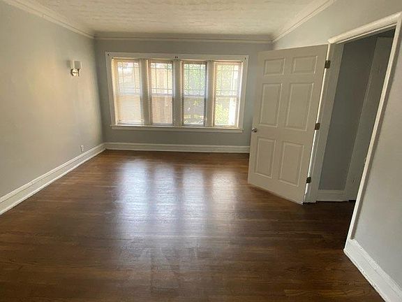 3rd image of 8017 S Vernon Ave #3B
