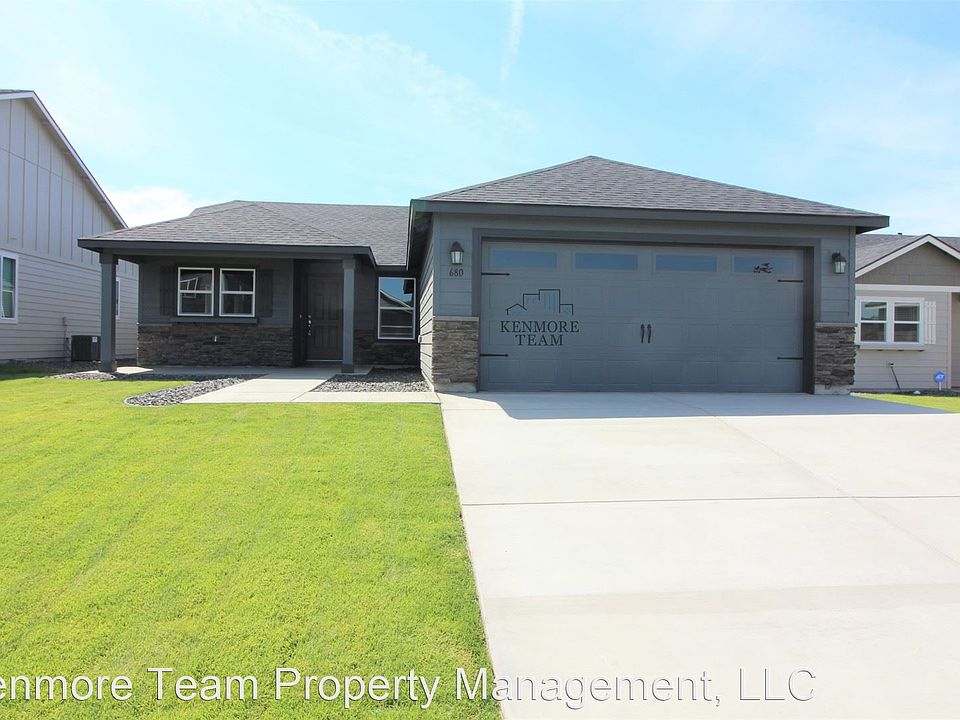 1st image of 680 Marysville Way