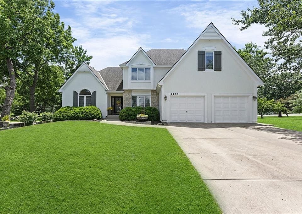 1st image of 4232 SE Furlong Dr