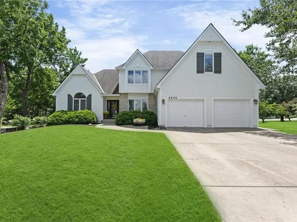4232 SE Furlong Dr, Lees Summit, MO 64082