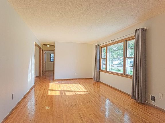 3rd image of 4717 Winnetka Ave N