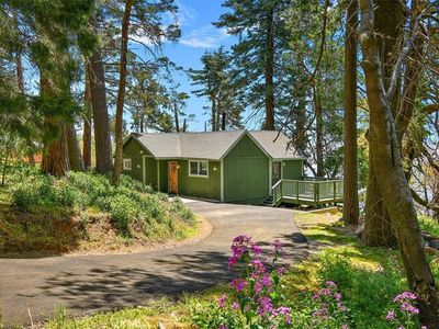 27951 Crest Estates Dr, Lake Arrowhead, CA, 92352