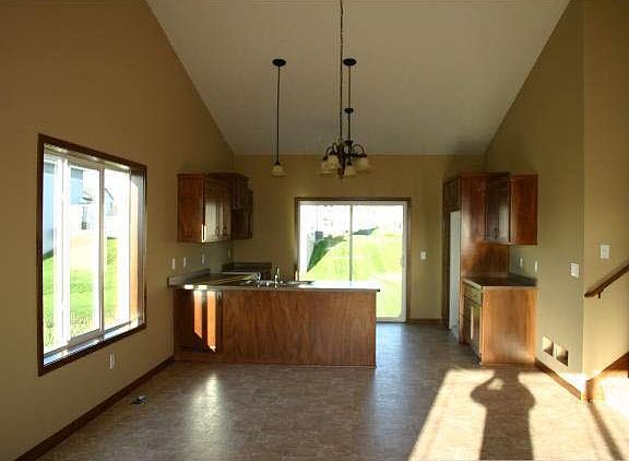 4th image of 12383 NE Midway Circle NE