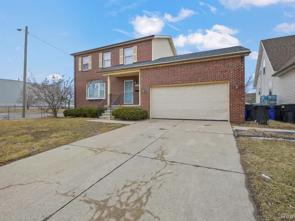10304 Oakland St, Detroit, MI 48211