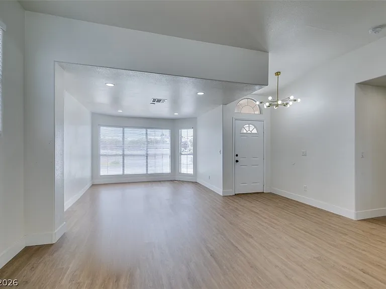 7824 Villa Finestra Dr — Photo 5