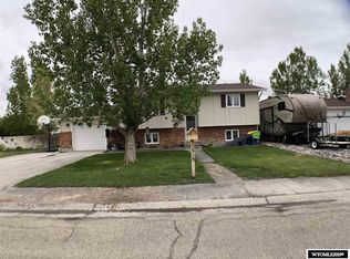 1515 Yellowstone Ave, Worland, WY 82401