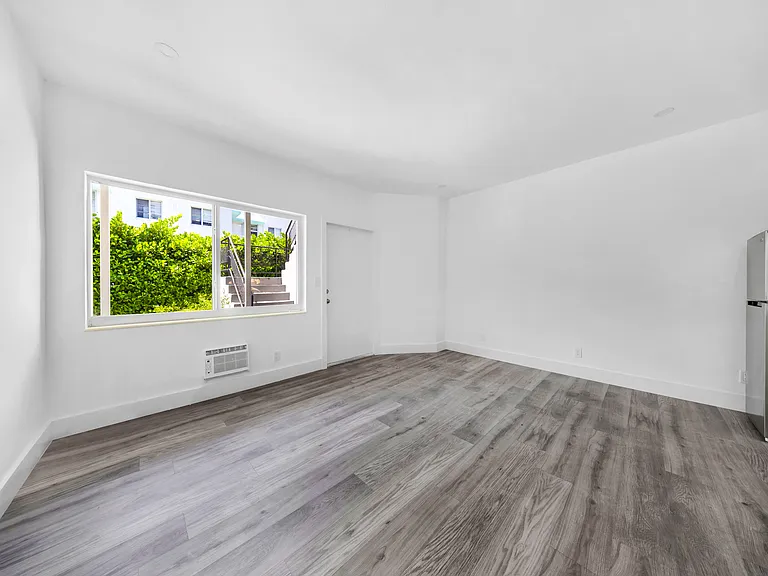 6844 Abbott Ave #6 — Photo 17