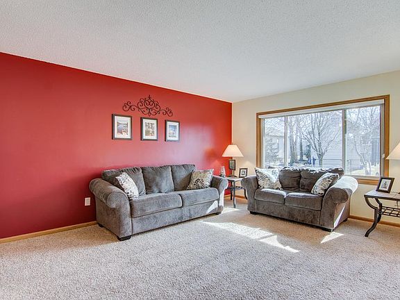 3rd image of 7165 Robinwood Trl
