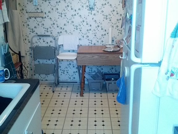5th image of 133 Beach 120th St APT 3F