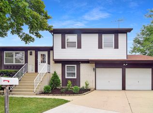 1470 Port Arthur Ct, Hoffman Estates, IL 60192
