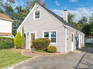 335 Westbury Blvd, Hempstead, NY 11550