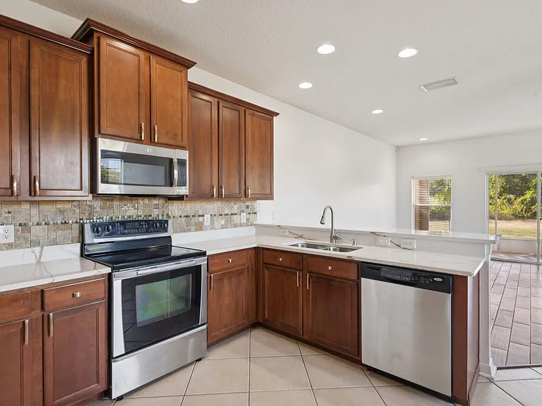 12805 Avelar Manor Pl — Photo 12