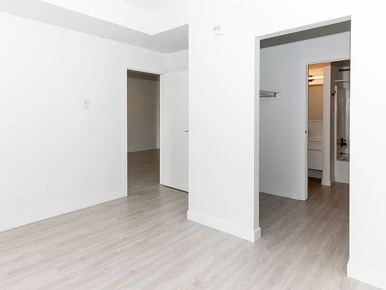 703 Saint Annes Rd #303 — Photo 40