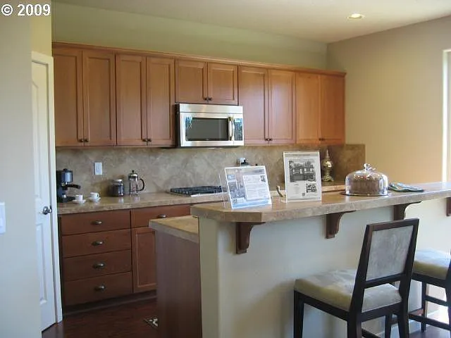 4 bed, 2.5 bath, $2,900 — Photo 4