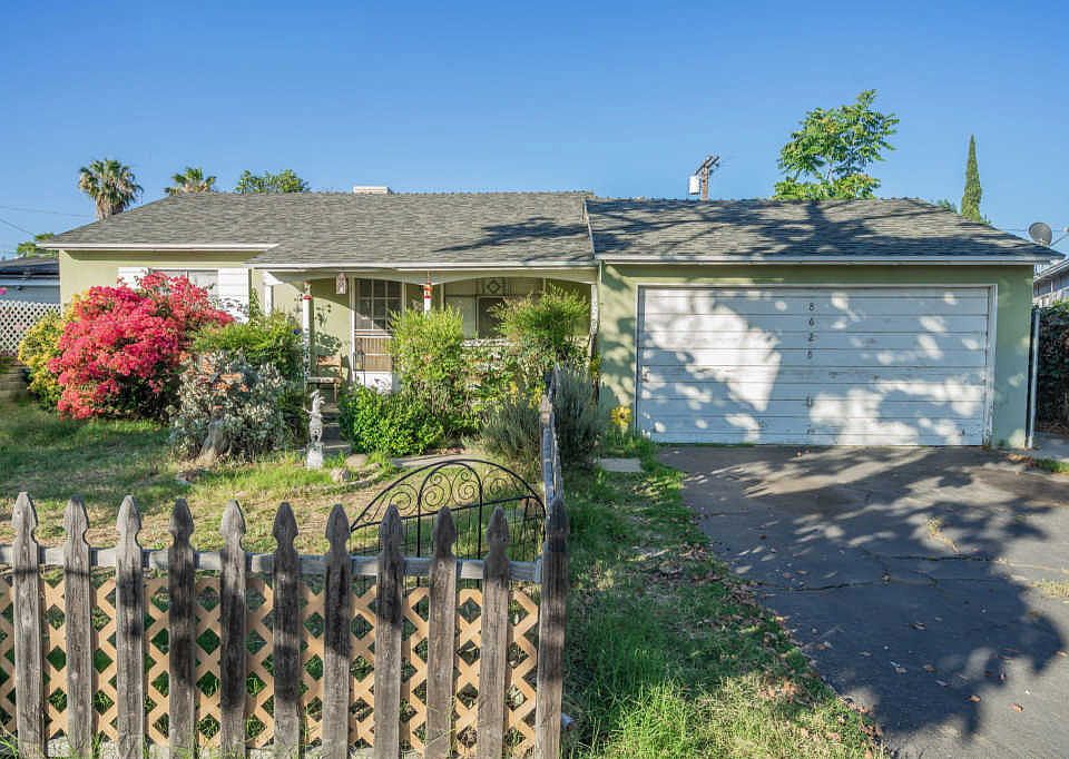 1st image of 8628 Wakefield Ave