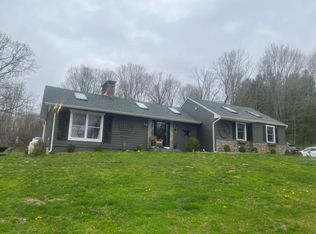 31 Bethwood Ln, Woodbury, CT 06798