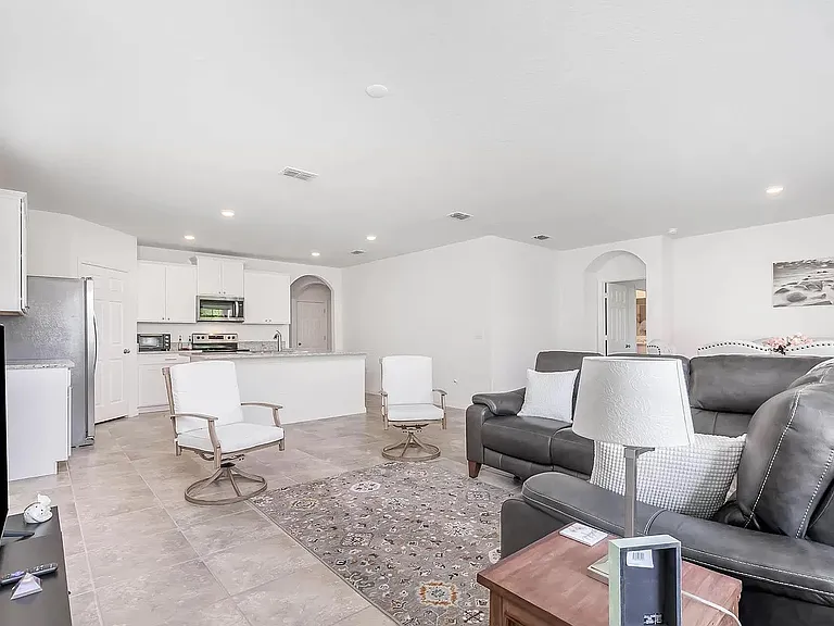 704 Acadia Ct SE — Photo 18