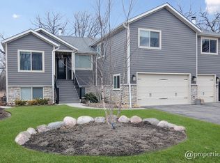 503 Quassey Ave, Lake Bluff, IL 60044