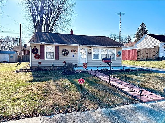 3rd image of 4448 Farnham Ave