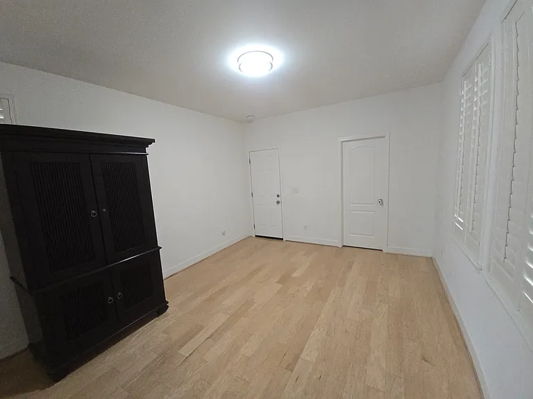 798 S Escuela Dr — Photo 9