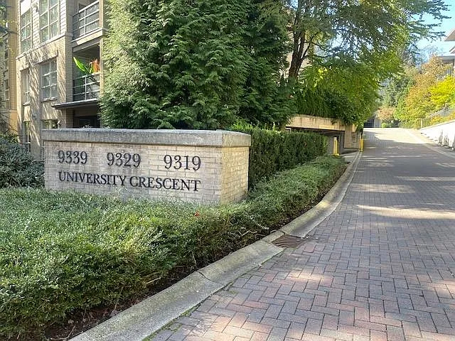 2 bed, 850 sqft, $2,600 — Photo 1