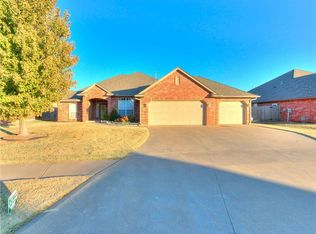 4109 Rambling Rose, Yukon, OK 73099