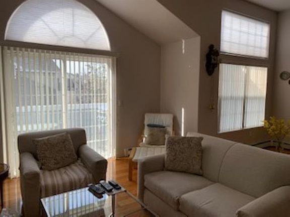 Wood floors, southern exposure.