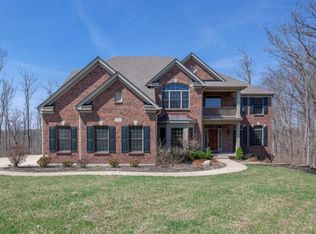 2361 Estate Ridge Dr, Cincinnati, OH 45244
