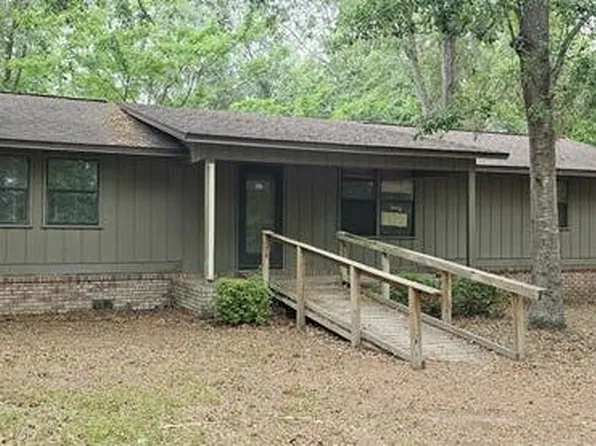 19076 NE Oak Hill Dr, Blountstown, FL 32424