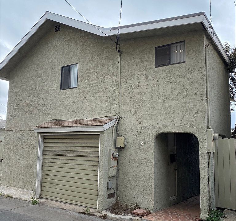 1st image of 217 Bayview Dr