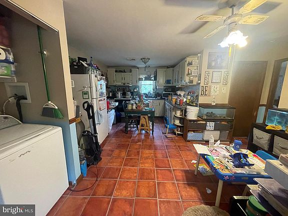 5th image of 239 Lost Hollow Rd