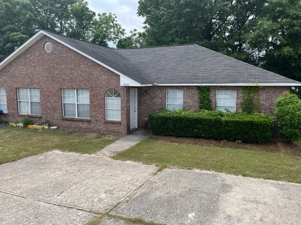 1958 Sara St, Auburn, AL 36832