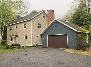 560 New Ireland Rd, Manchester Center, VT 05255